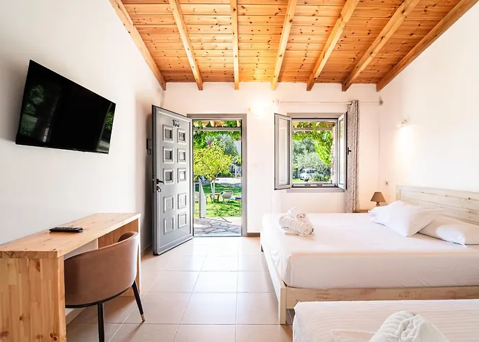 Janakis Garden Livadi 3*