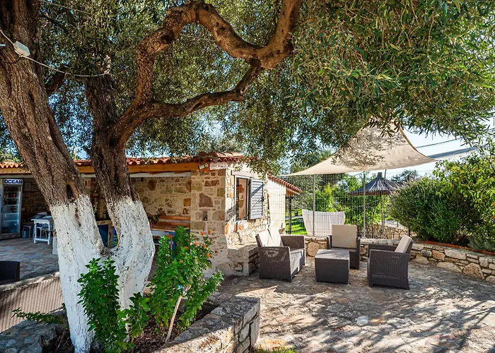 Janakis Garden Livadi 3*