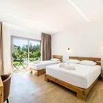 Janakis Garden Livadi Himare Fshat