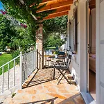 Janakis Garden Livadi 3* Himare Fshat
