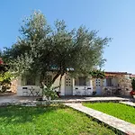 Janakis Garden Livadi