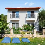 Aparthotel Janakis Garden Livadi
