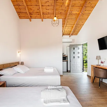 Janakis Garden Livadi 3*