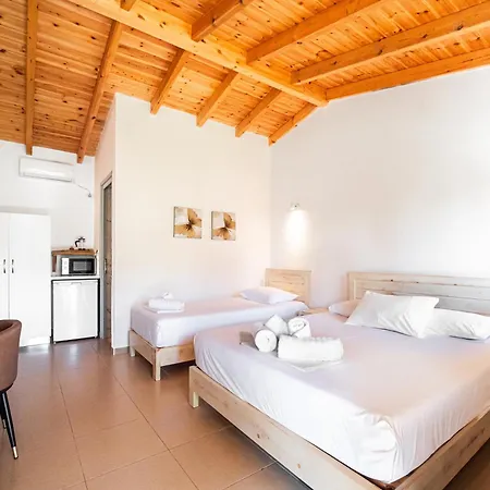 Appart hôtel Janakis Garden Livadi 3*