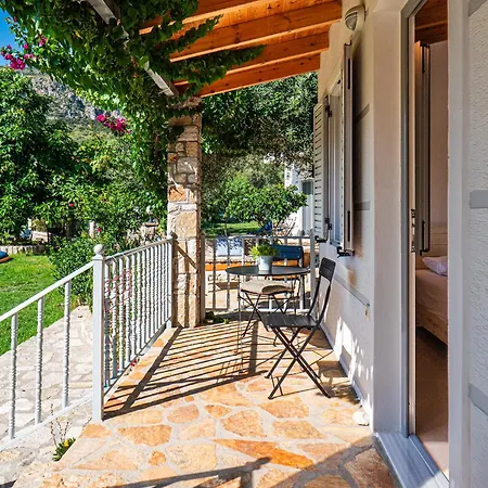 Janakis Garden Livadi 3* Himare Fshat