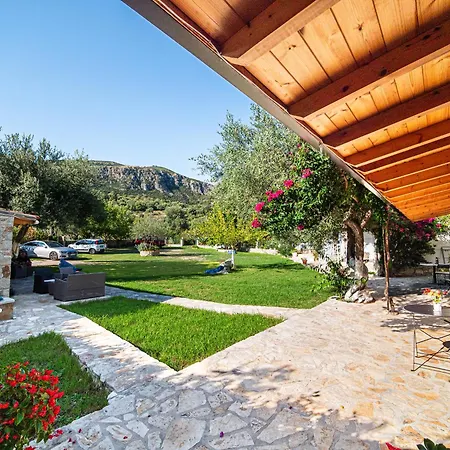 Appart hôtel Janakis Garden Livadi Himare Fshat