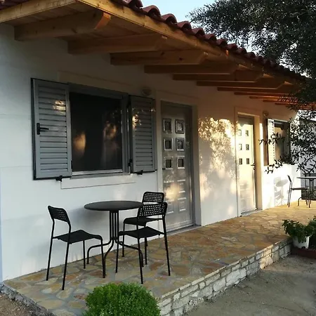 Janakis Garden Livadi 3*