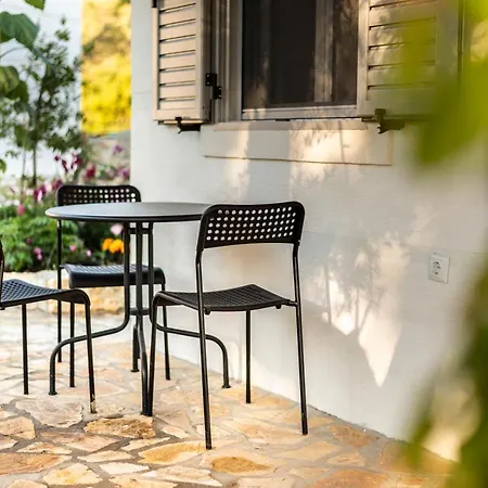Janakis Garden Livadi * Himare Fshat