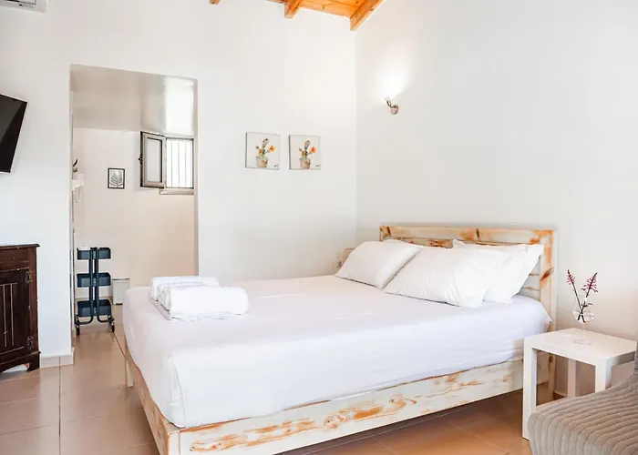 Janakis Garden Livadi Apart Otel
