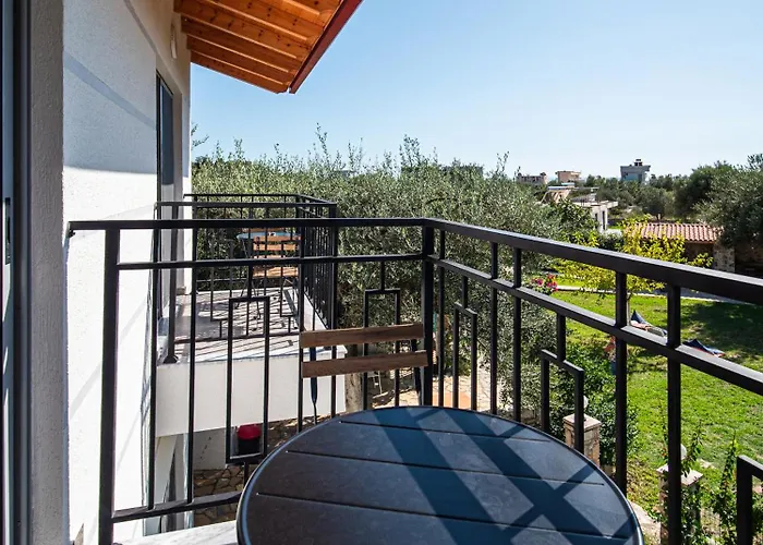Janakis Garden Livadi Himare Fshat