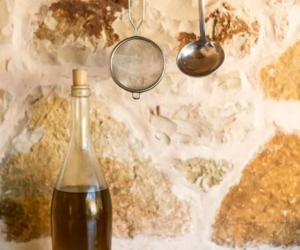 Apart Otel Janakis Garden Livadi 3*